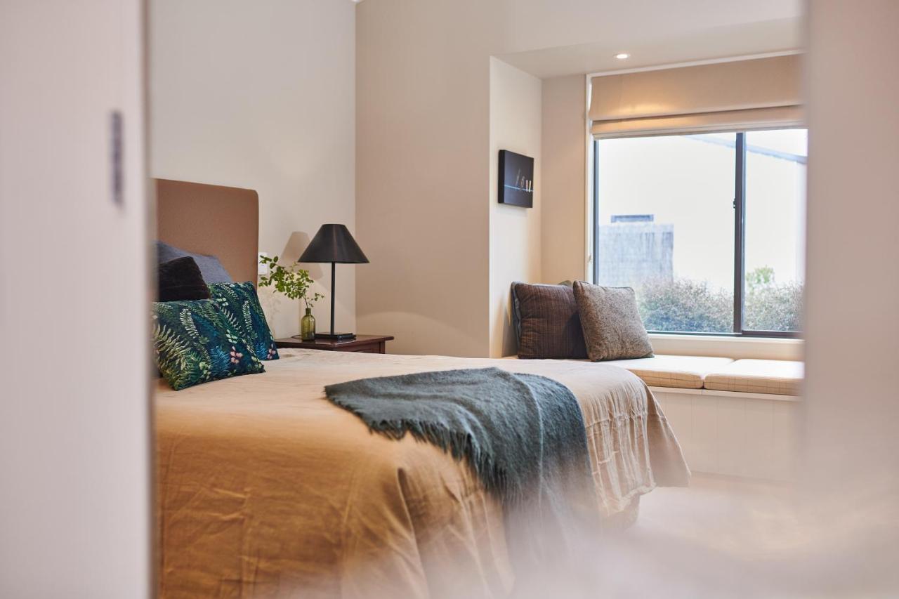 مارتينبوره Parehua Resort المظهر الخارجي الصورة A bedroom at the hotel
