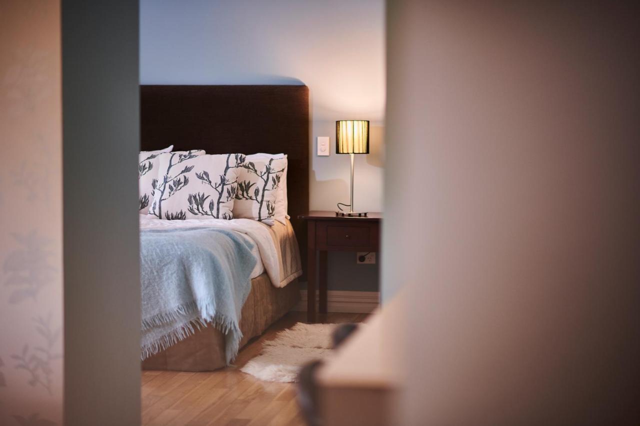 مارتينبوره Parehua Resort المظهر الخارجي الصورة A bedroom at the hotel