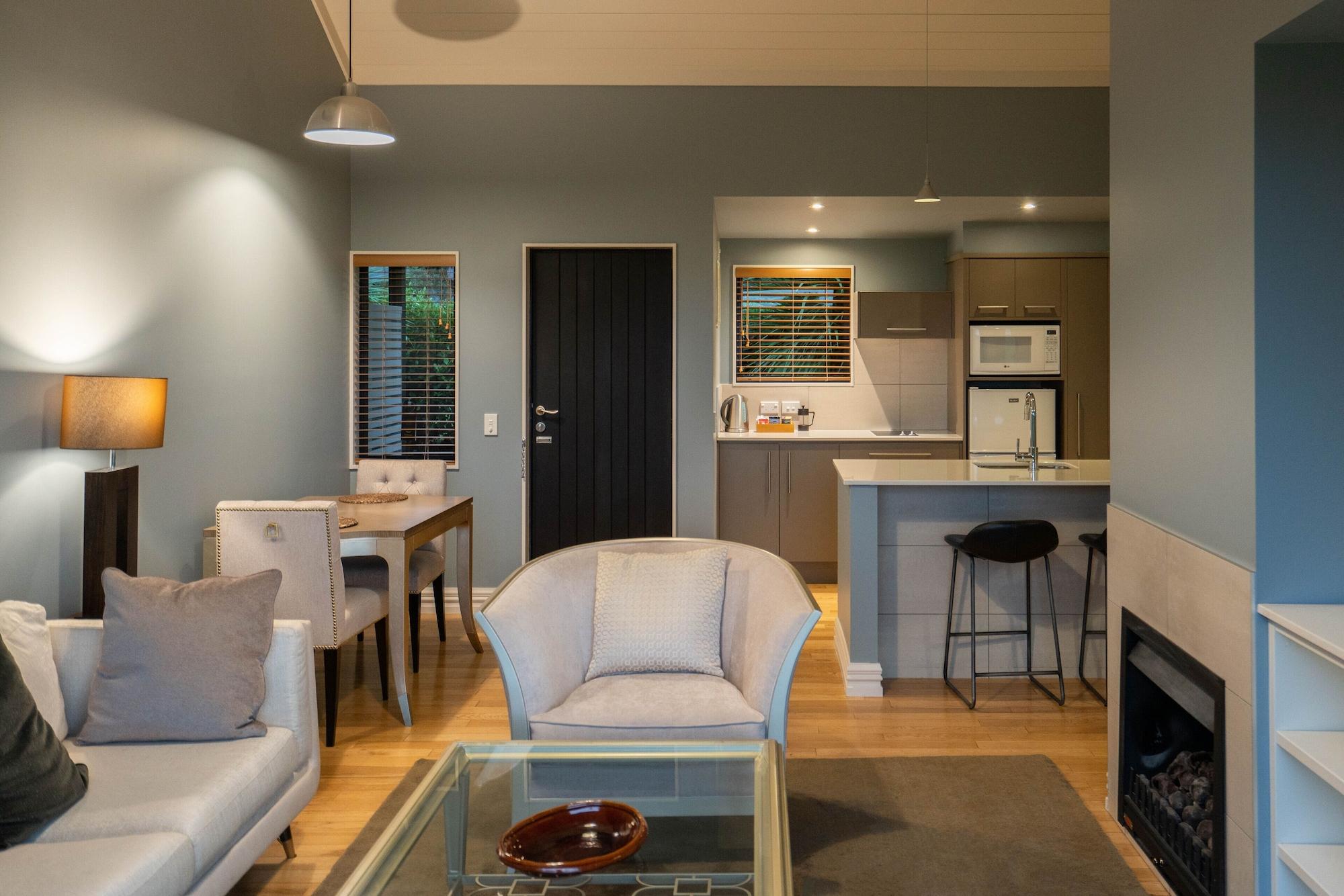 مارتينبوره Parehua Resort المظهر الخارجي الصورة A typical apartment at The Beacon
