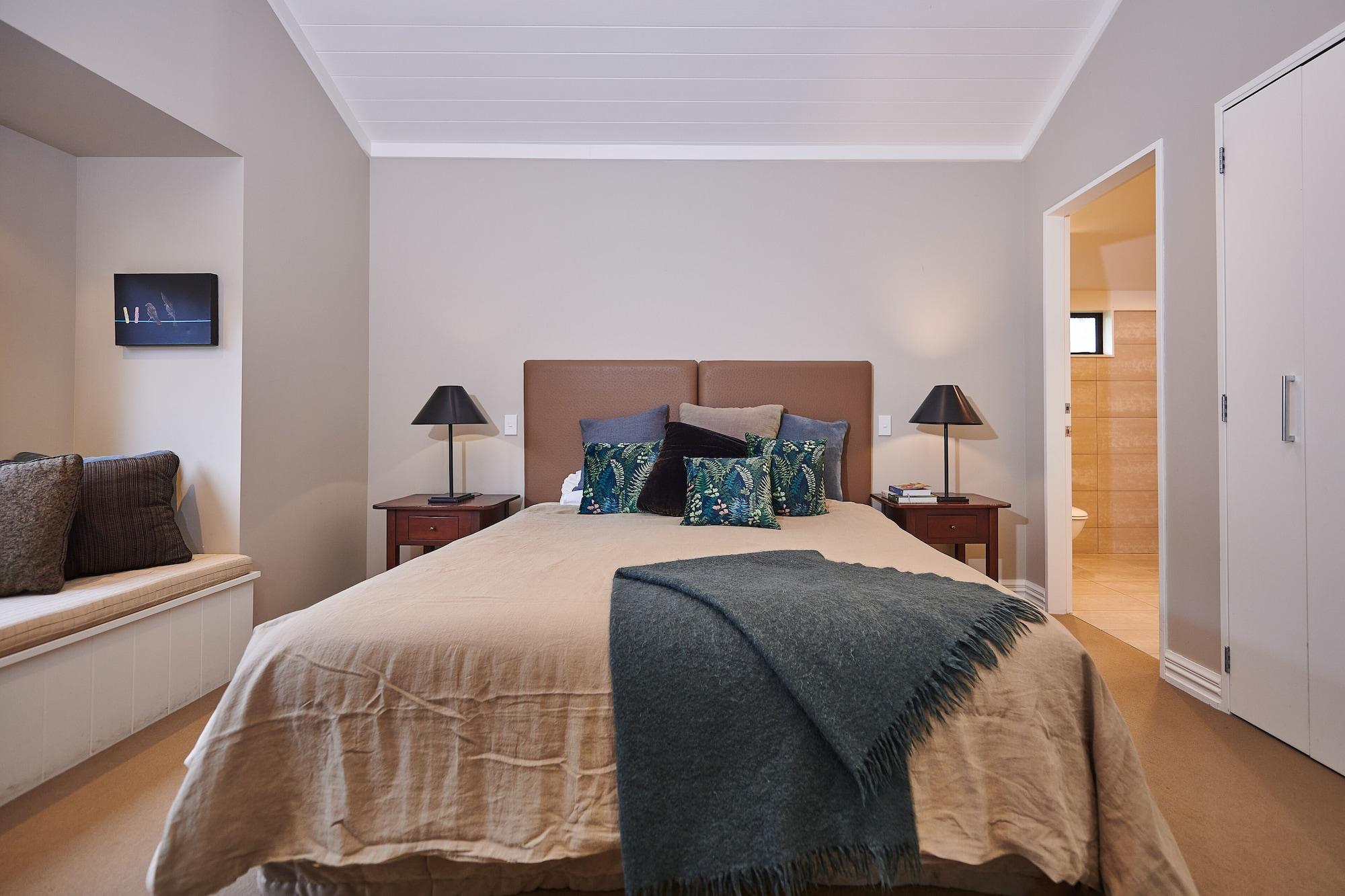 مارتينبوره Parehua Resort المظهر الخارجي الصورة A bedroom