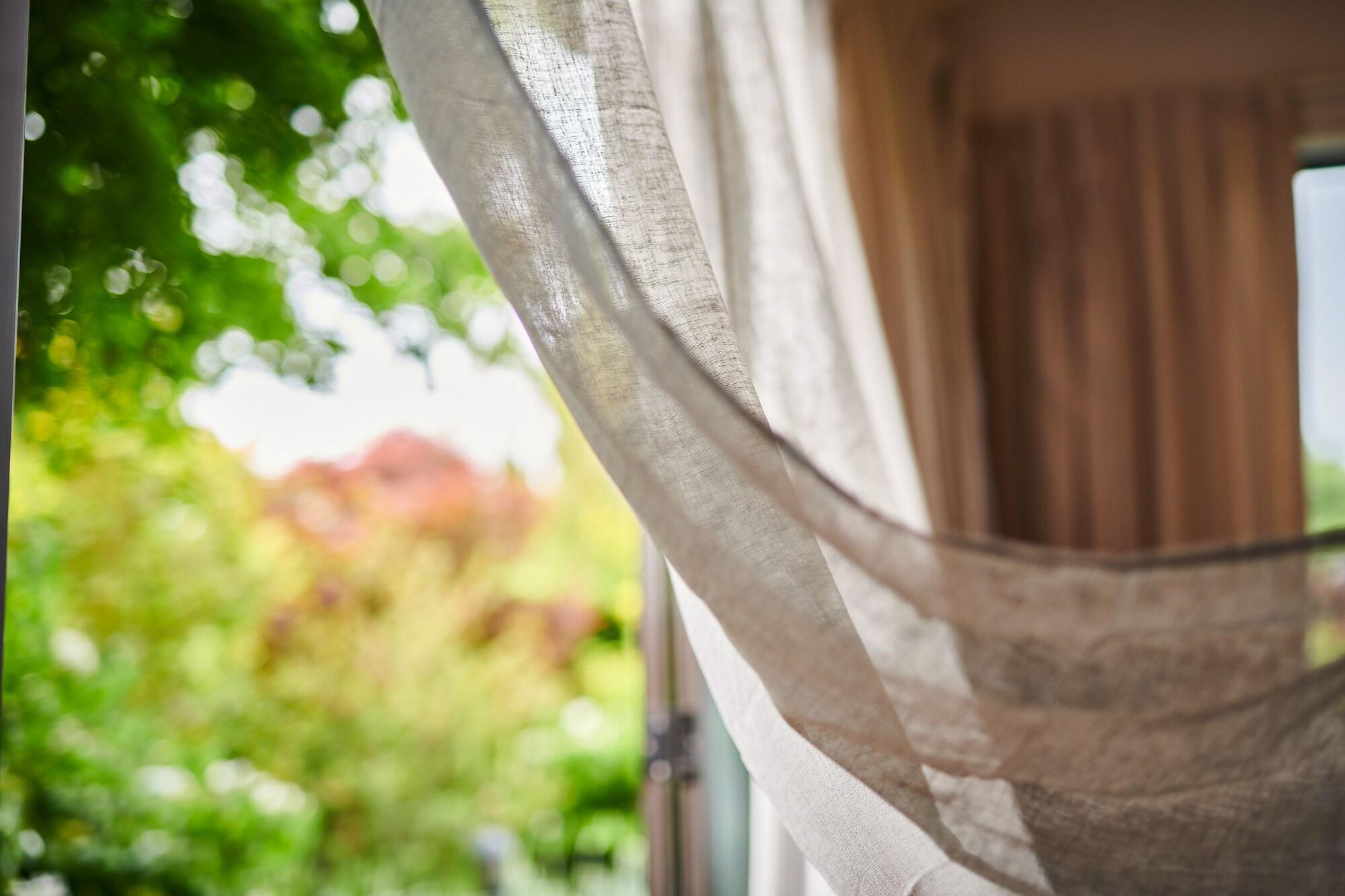 مارتينبوره Parehua Resort المظهر الخارجي الصورة A curtain