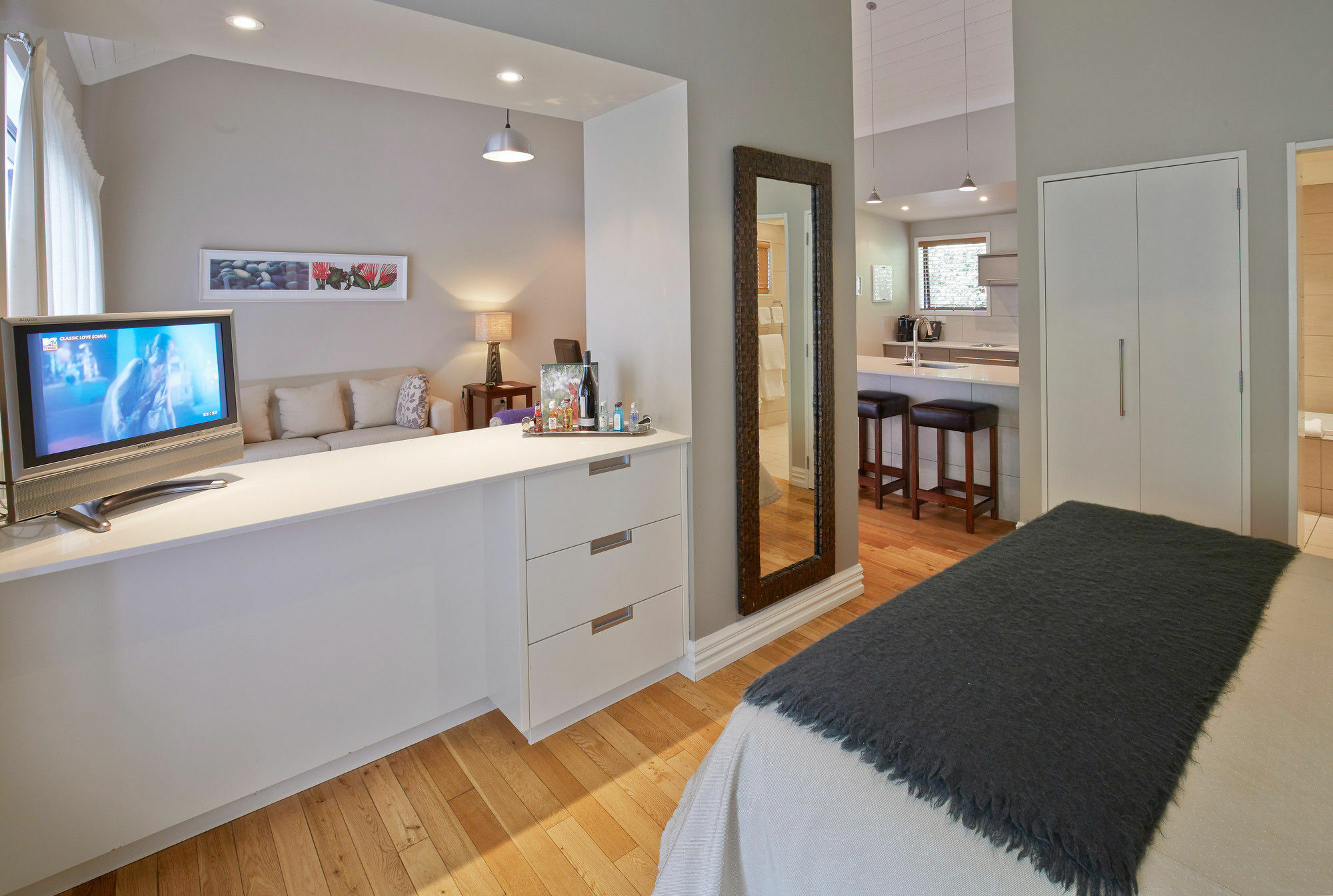 مارتينبوره Parehua Resort المظهر الخارجي الصورة A studio apartment in New Zealand